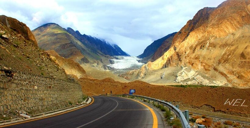 7 Days 6 Nights Hunza Valley & Attabad Lake Deluxe Tour